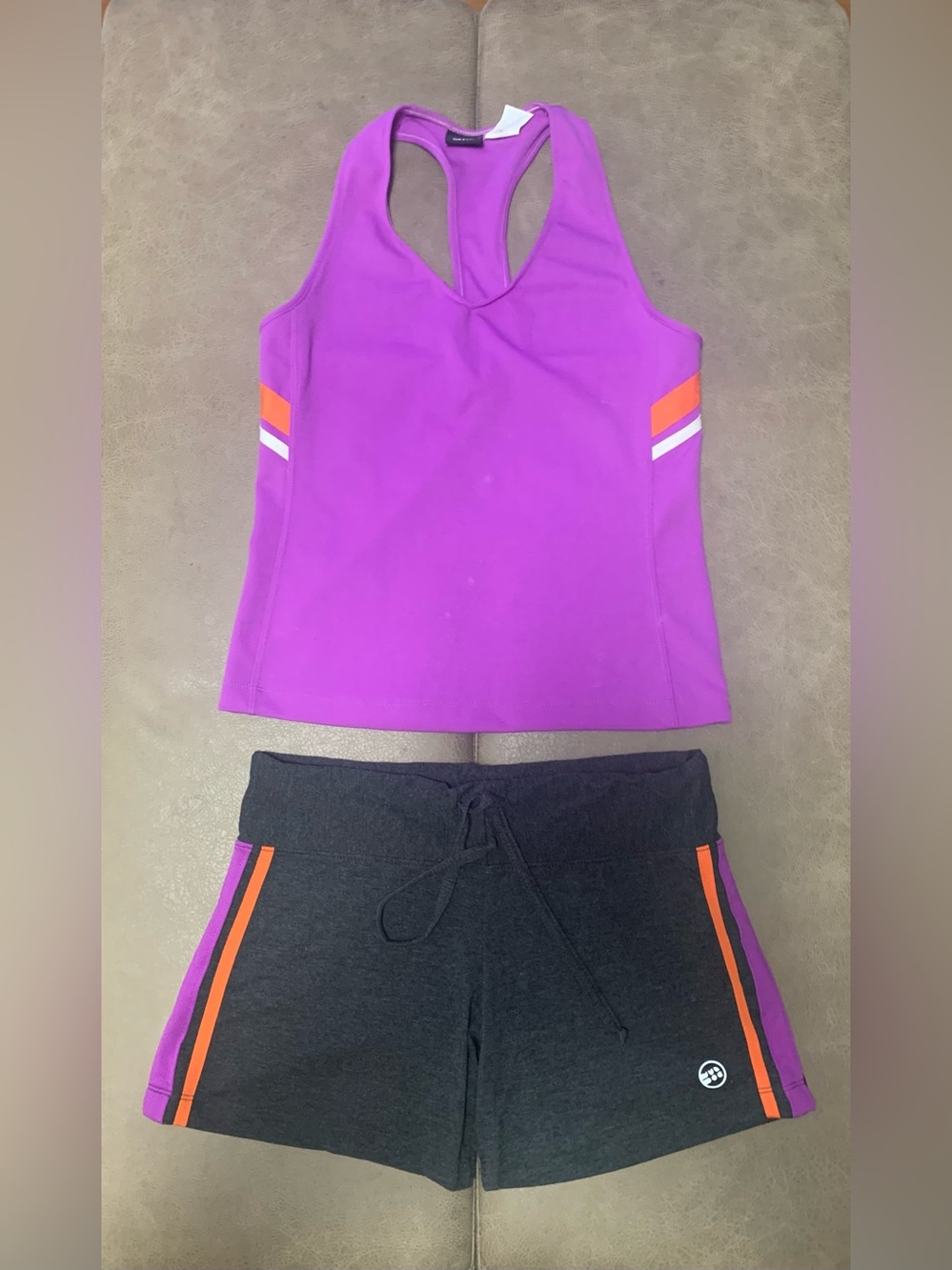 Mossimo Womens Purple Active Tank Top Medium & Gray Shorts Small Activewear Set